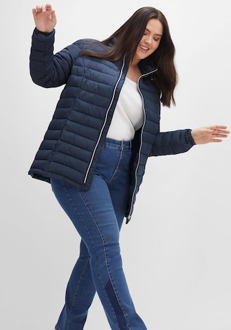 SHEEGO Between-Season Jacket in Blue