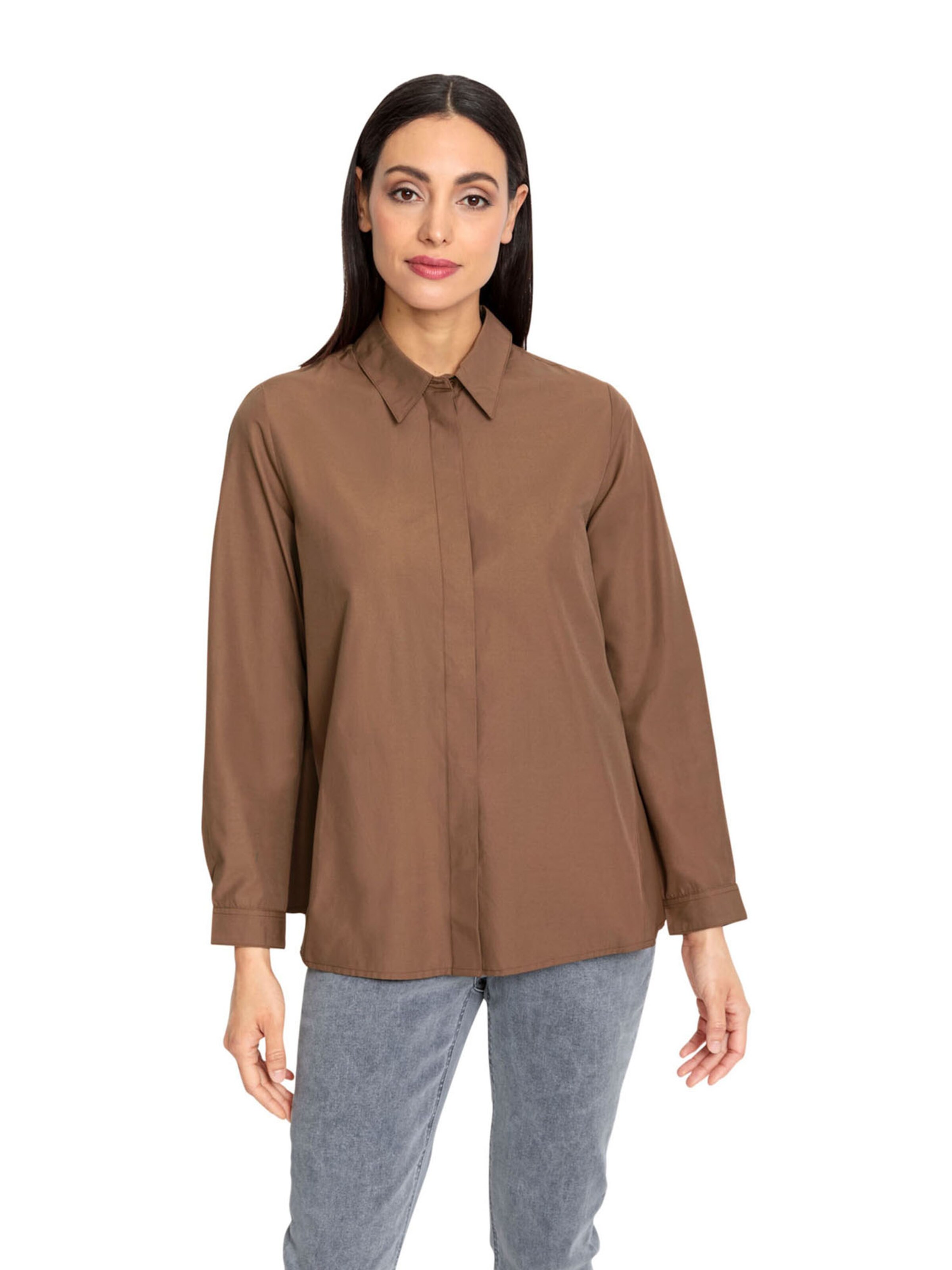 heine - Blusa em castanho: frente