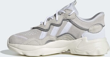 Sneaker 'Ozweego' de la ADIDAS ORIGINALS pe alb