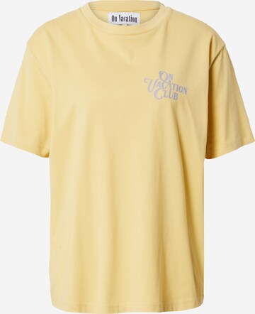 On Vacation Club Shirt 'Vanilla' in Yellow: front