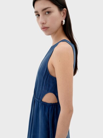 Thinking MU - Vestido 'Kin' en azul