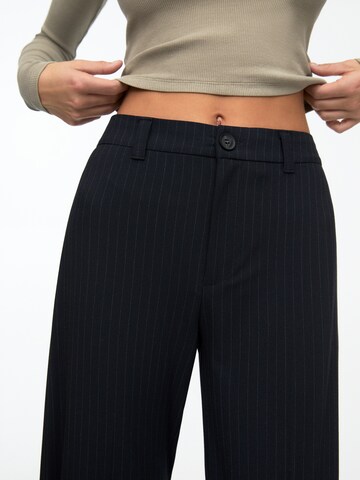 Pull&Bear Regular Trousers in Blue