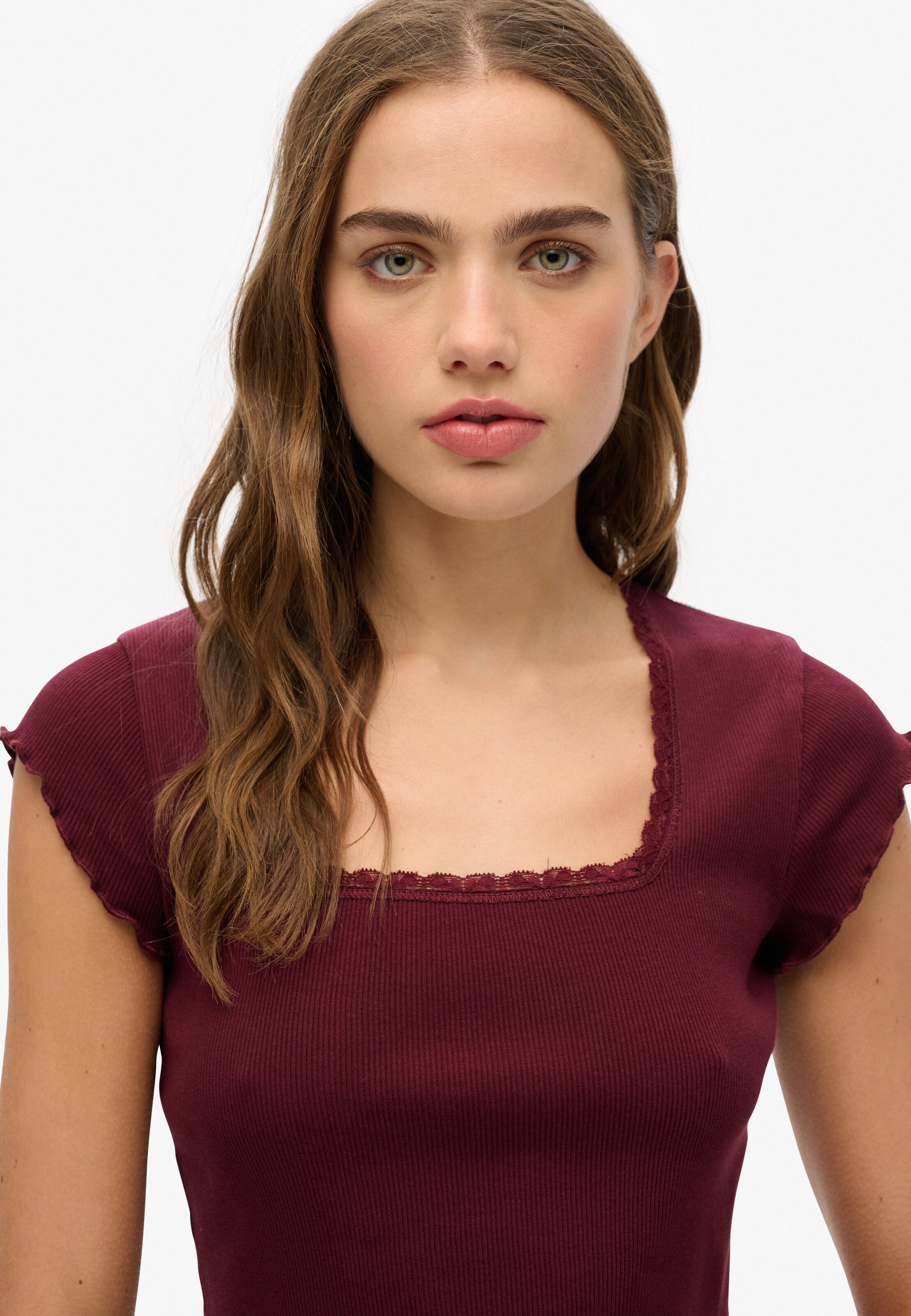 T-shirt 'Essential' Superdry en rouge