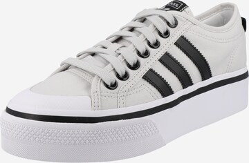 ADIDAS ORIGINALS Sneakers laag 'Nizza Platform' in Grijs: voorkant