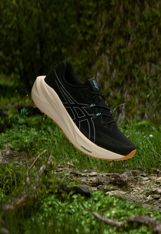 Chaussure de course 'BLAZEBLAST' ASICS en noir
