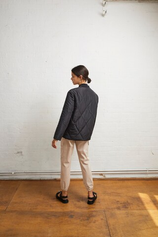 Aligne Between-season jacket in Black