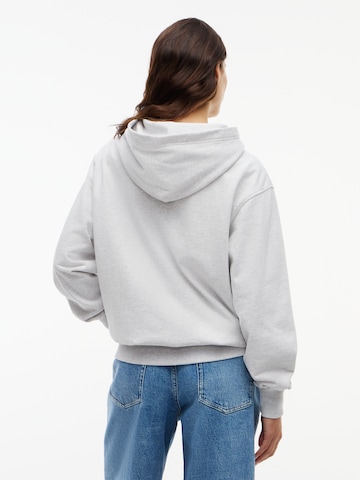 Tommy Jeans Суичър в сиво