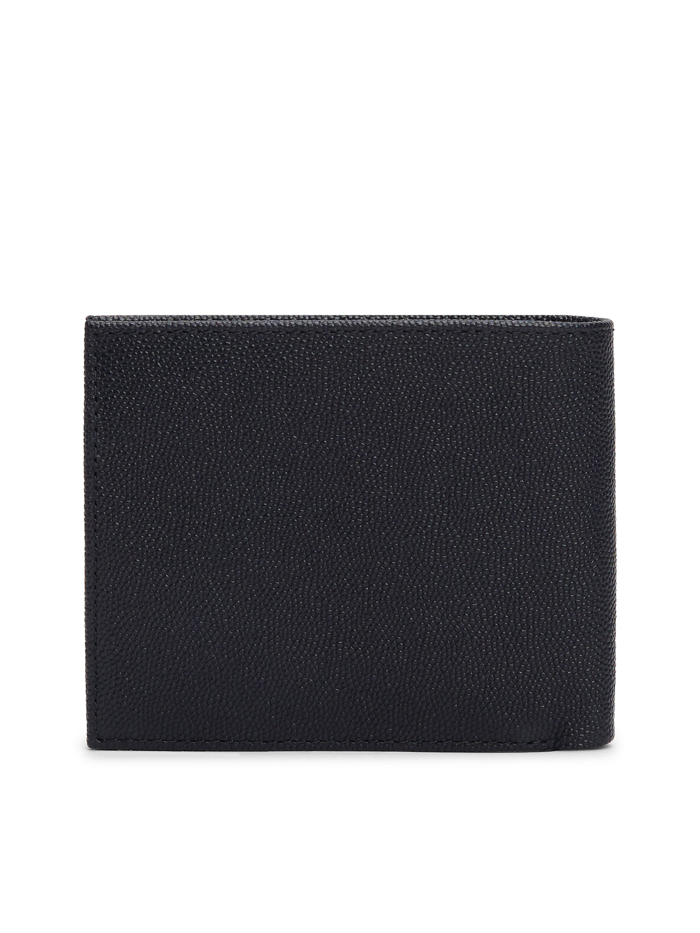 TOMMY HILFIGER Wallet in Blue