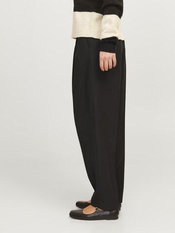 Loosefit Pantalon à plis 'ANA' JJXX en noir