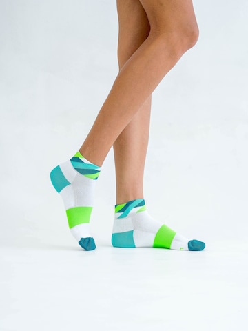 INCYLENCE Athletic Socks 'LOOPS SHORT' in Green