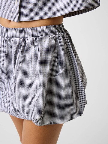 GUESS Skirt in Black