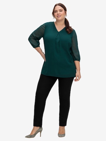 SHEEGO Tunic in Green