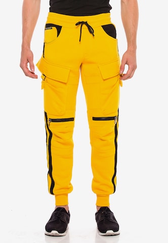 CIPO & BAXX Regular Pants in Yellow: front