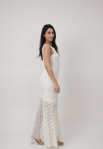 Elara Abendkleid in Beige