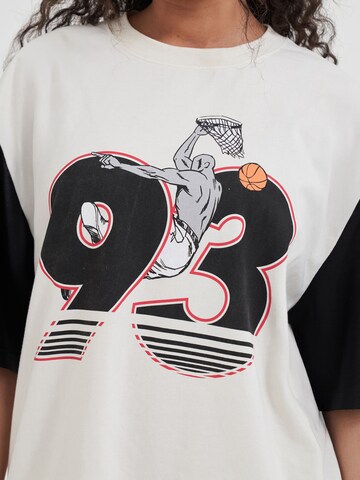 AND1 T-Shirt in Beige