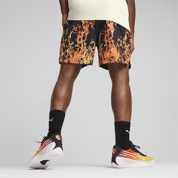 PUMA Loosefit Sportshorts 'Straight Flames' in Schwarz