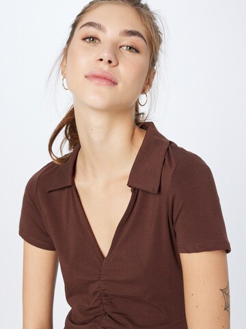 Monki Shirt in Brown