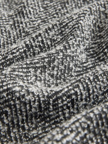 T-Shirt Next en gris