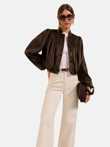 Friends Like These Jacke in Braun: Vorderseite