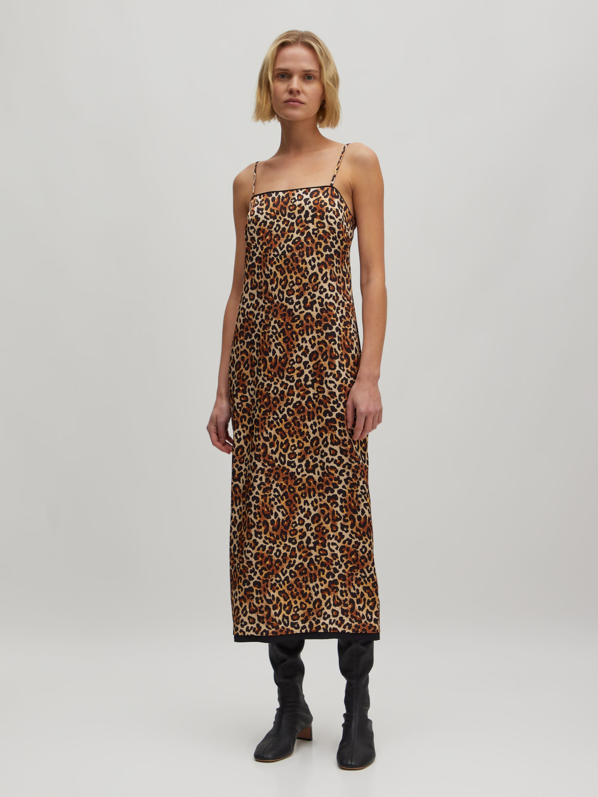 EDITED Producten Jurk 'Thora' Beige