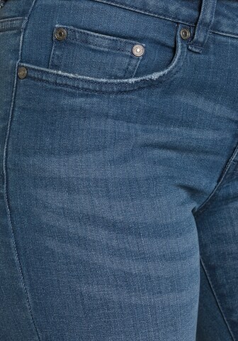 KangaROOS Flared Jeans in Blue
