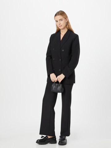 Peppercorn Blazer 'Angelia' in Schwarz