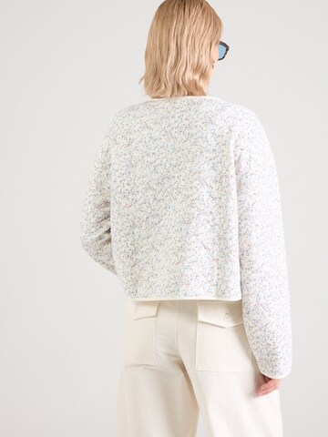 balts QS Starpsezonu jaka