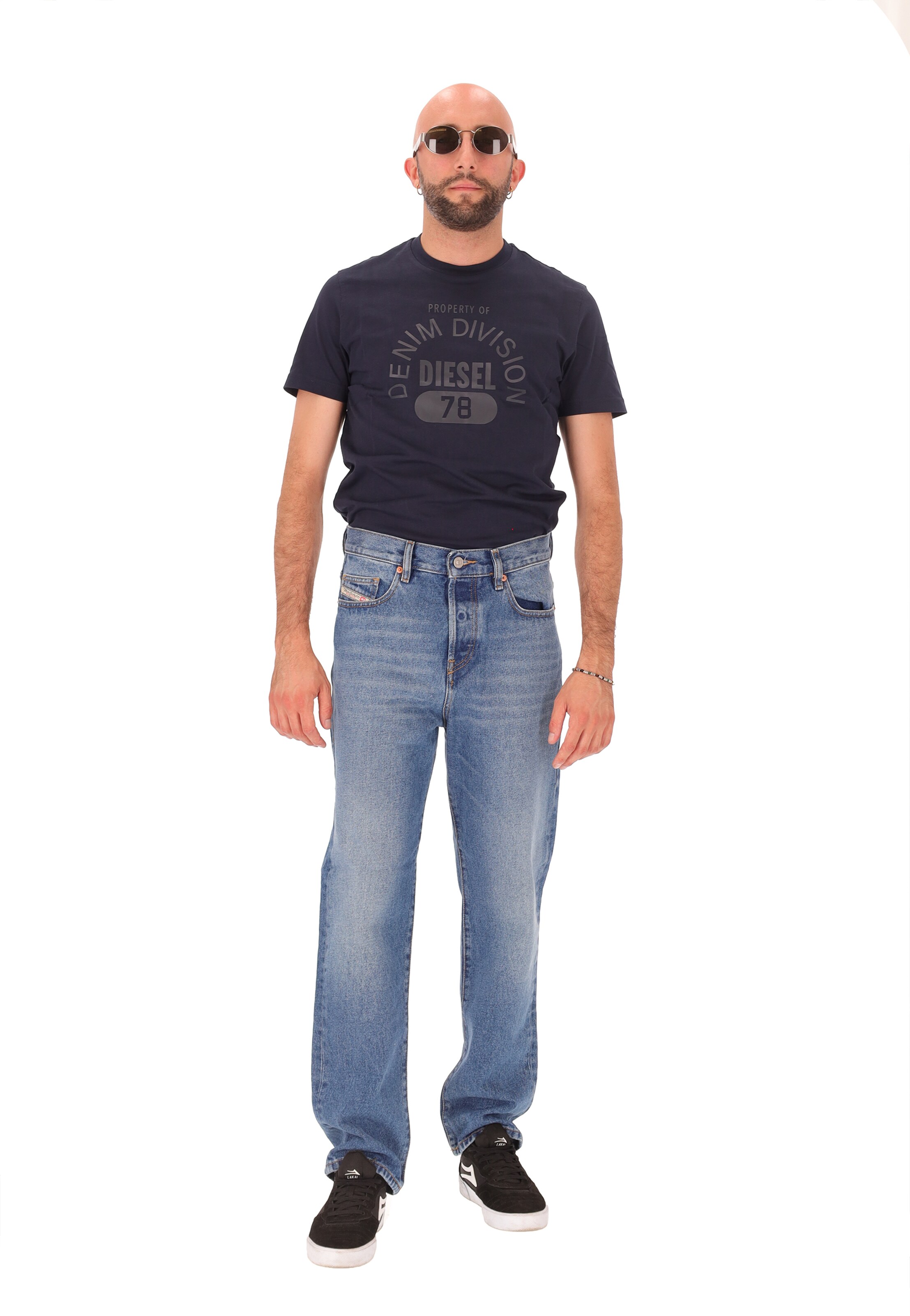 DIESEL Regular Jeans in Blau: Vorderseite