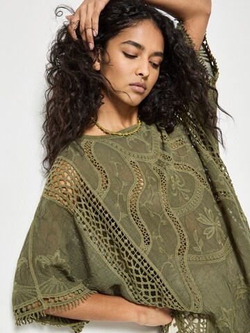 Chemisier ' ' Apricot en vert