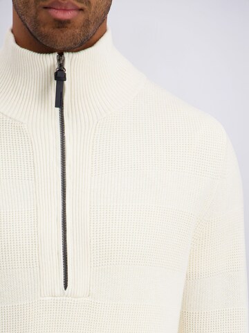 PIERRE CARDIN Sweater in White