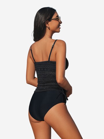 Cupshe Tankini‌‌‌‌‌‌‌‌‌ in Schwarz