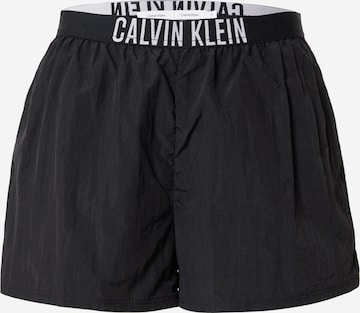 Calvin Klein Swimwear Plavecké šortky 'Intense Power' – černá: přední strana