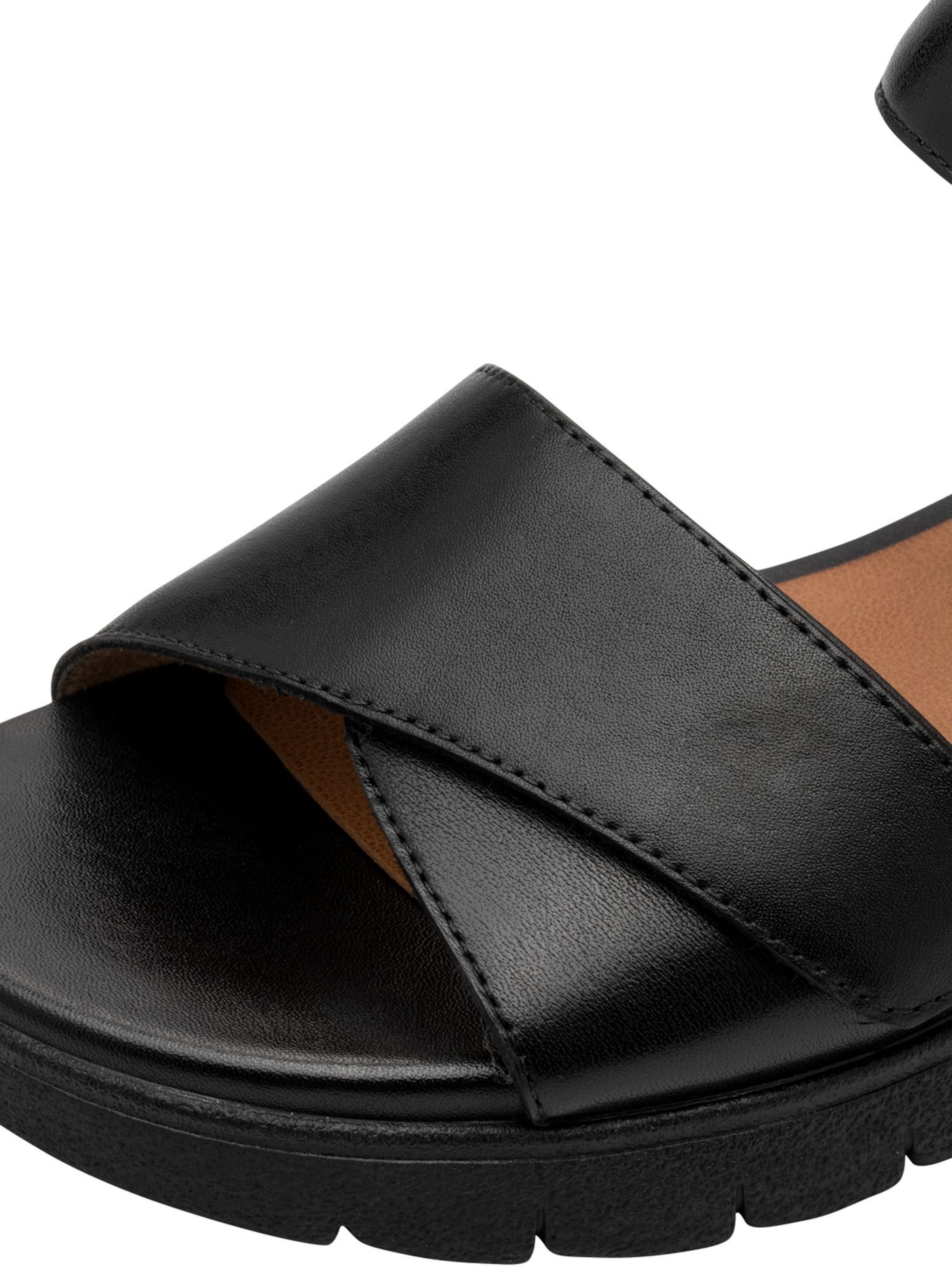 Tamaris Sandale in Schwarz