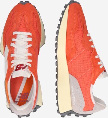 Sneaker bassa '327' di new balance in arancione