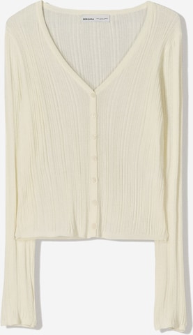 Bershka Knit cardigan in White: front