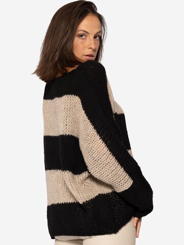 SASSYCLASSY Oversizepullover in Schwarz