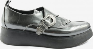 Sixtyseven Flats & Loafers in 38 in Black: front