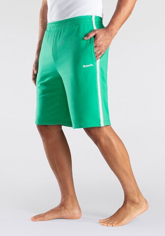 BENCH Regular Pants in Green