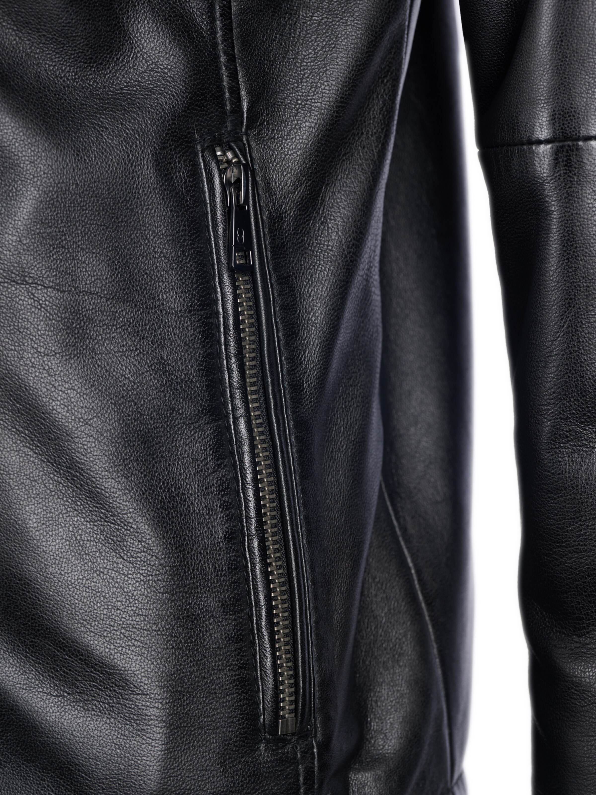 JCC Between-season jacket in Black