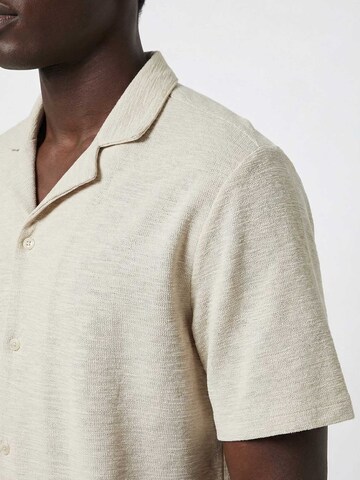 Regular fit Cămașă de la TRAPP pe alb