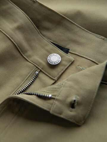 Ombre Regular Trousers in Green