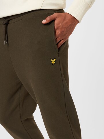 Lyle & Scott Tapered Broek in Groen