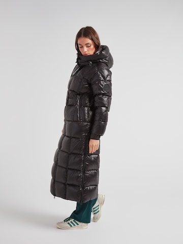 Veste outdoor ' EZ Boxed Ultra Lang Puffer Lux ' JACK1T en noir