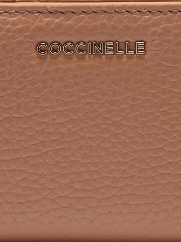 Coccinelle Portemonnee 'COCCINELLE 1' in Bruin