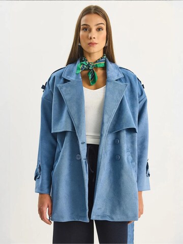 Bianco Lucci Between-seasons coat in Blue: front