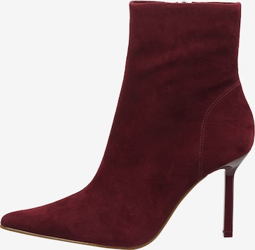 STEVE MADDEN Ankle Boots in Red