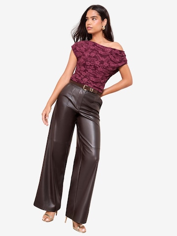 Friends Like These Top - piros