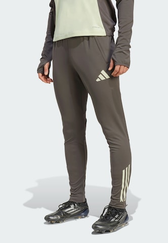 Coupe slim Pantalon de sport 'Real Madrid Tiro 25 Competition' ADIDAS PERFORMANCE en gris : devant