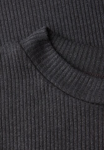 Street One Studio Top in Grau