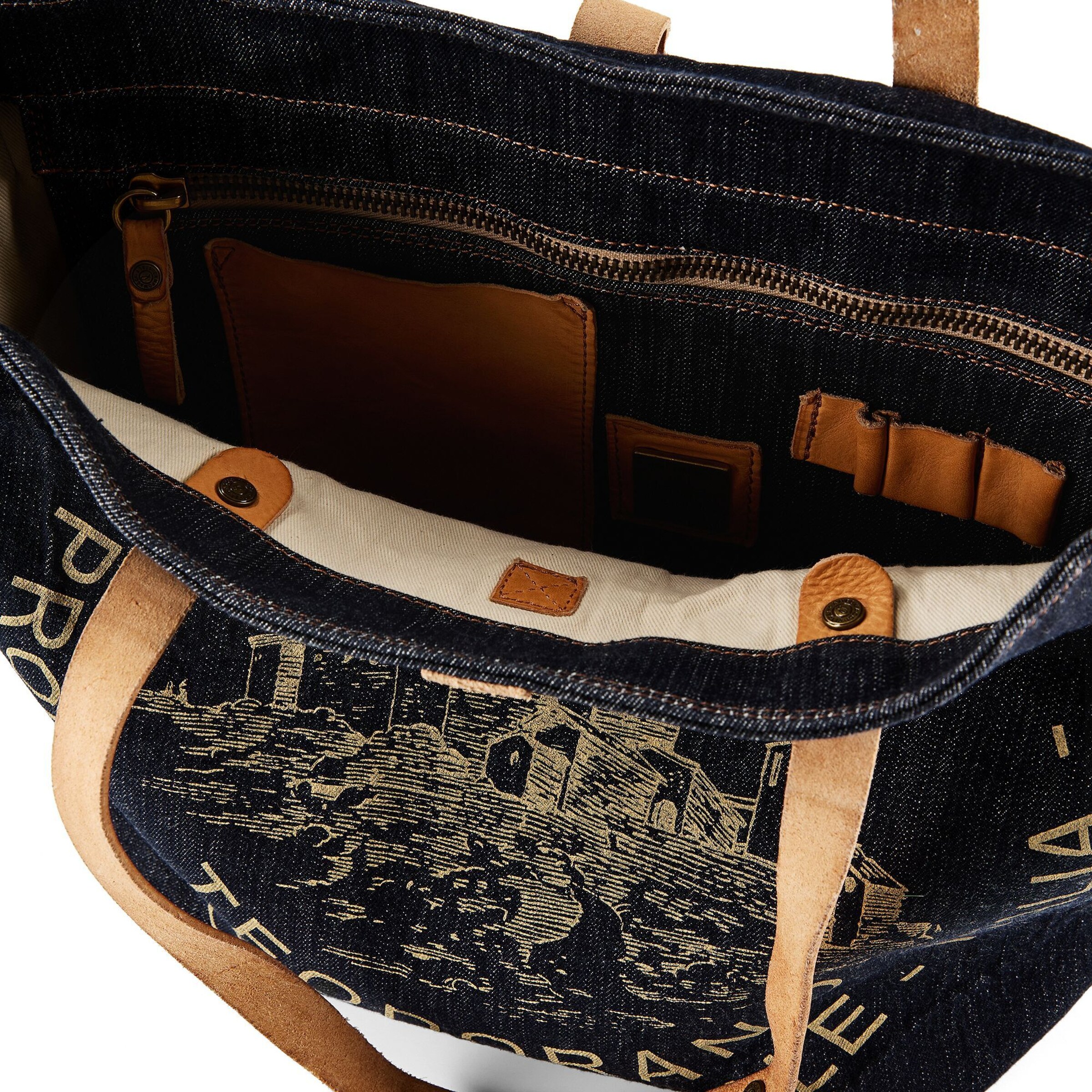 Campomaggi Schoudertas 'Manici' in Zwart